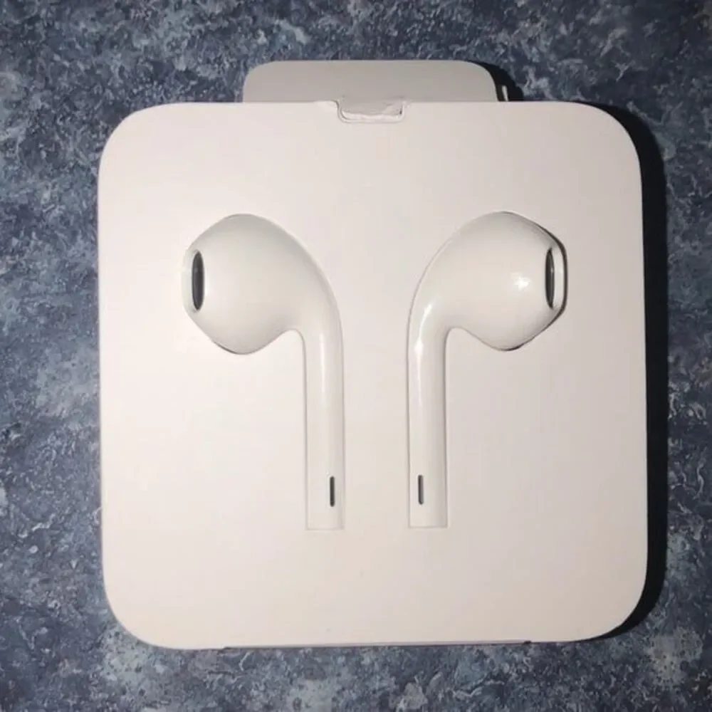 Apple iPhone earbuds wired OEM